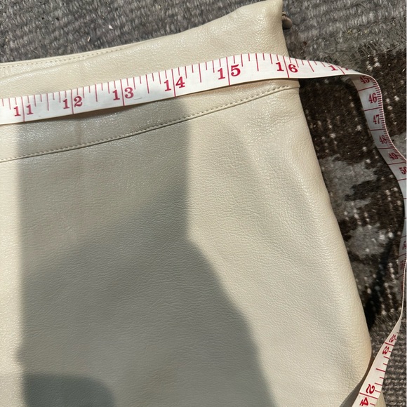 Cute little pleather skirt - Picture 6 of 7